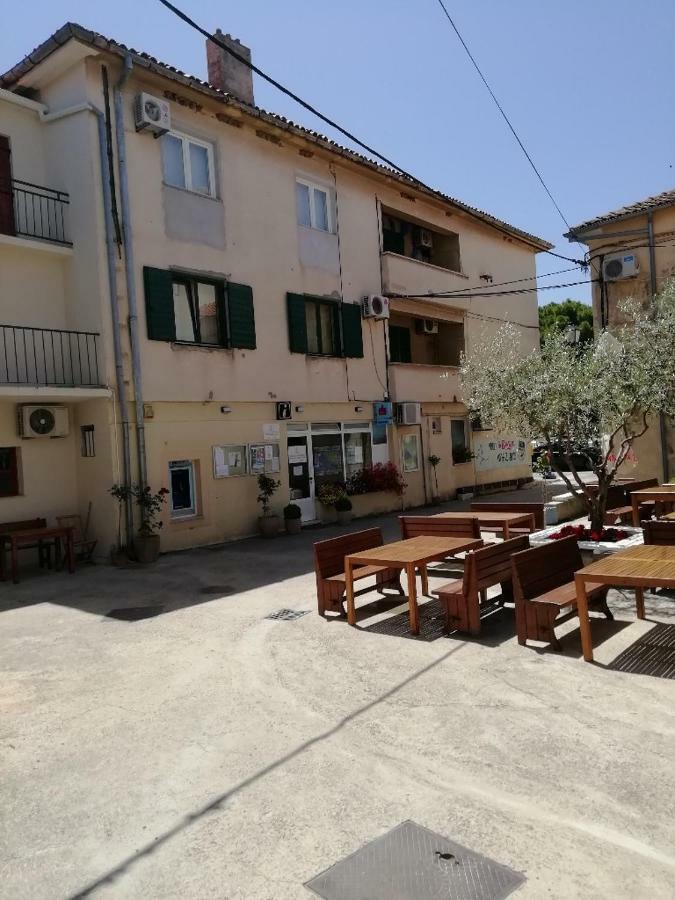 Apartment Ana 2 Sveti Filip i Jakov Exterior photo